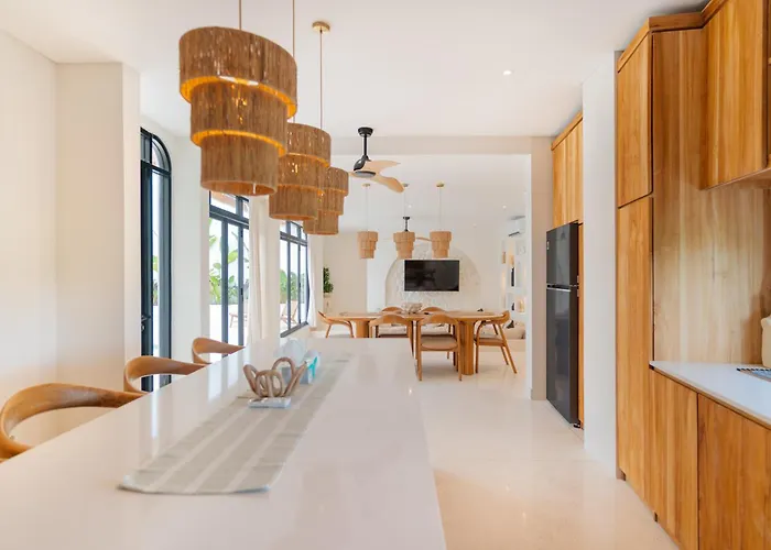 Amici - 3br Pool Villa, Walk To Cafes - Pererenan Ferienhaus Canggu