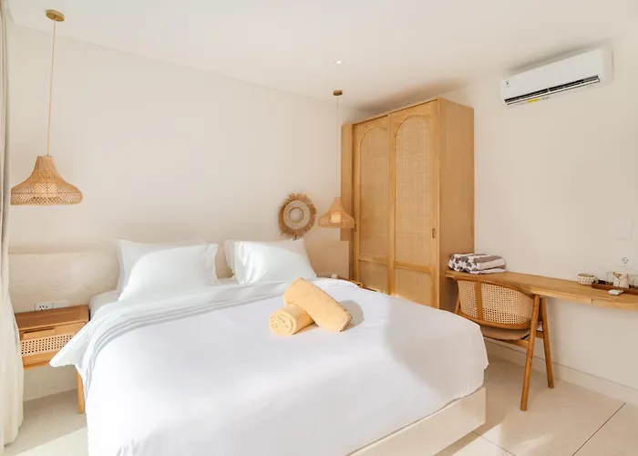 Ferienhaus Amici - 3br Pool Villa, Walk To Cafes - Pererenan *