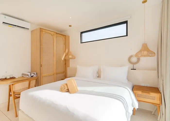 Ferienhaus Amici - 3br Pool Villa, Walk To Cafes - Pererenan *