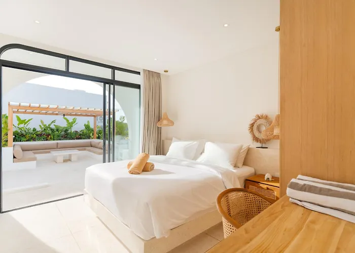 Ferienhaus Amici - 3br Pool Villa, Walk To Cafes - Pererenan