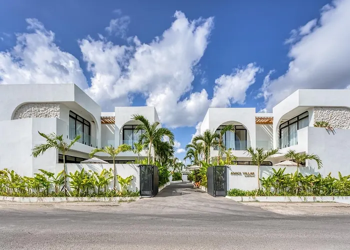 Ferienhaus Amici - 3br Pool Villa, Walk To Cafes - Pererenan *