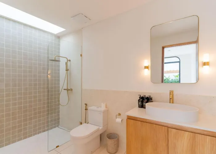 Amici - 3br Pool Villa, Walk To Cafes - Pererenan