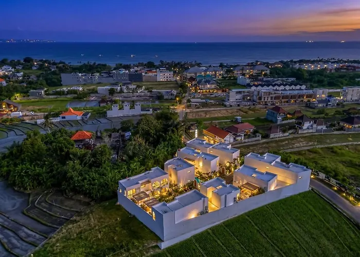 Amici - 3br Pool Villa, Walk To Cafes - Pererenan * Canggu